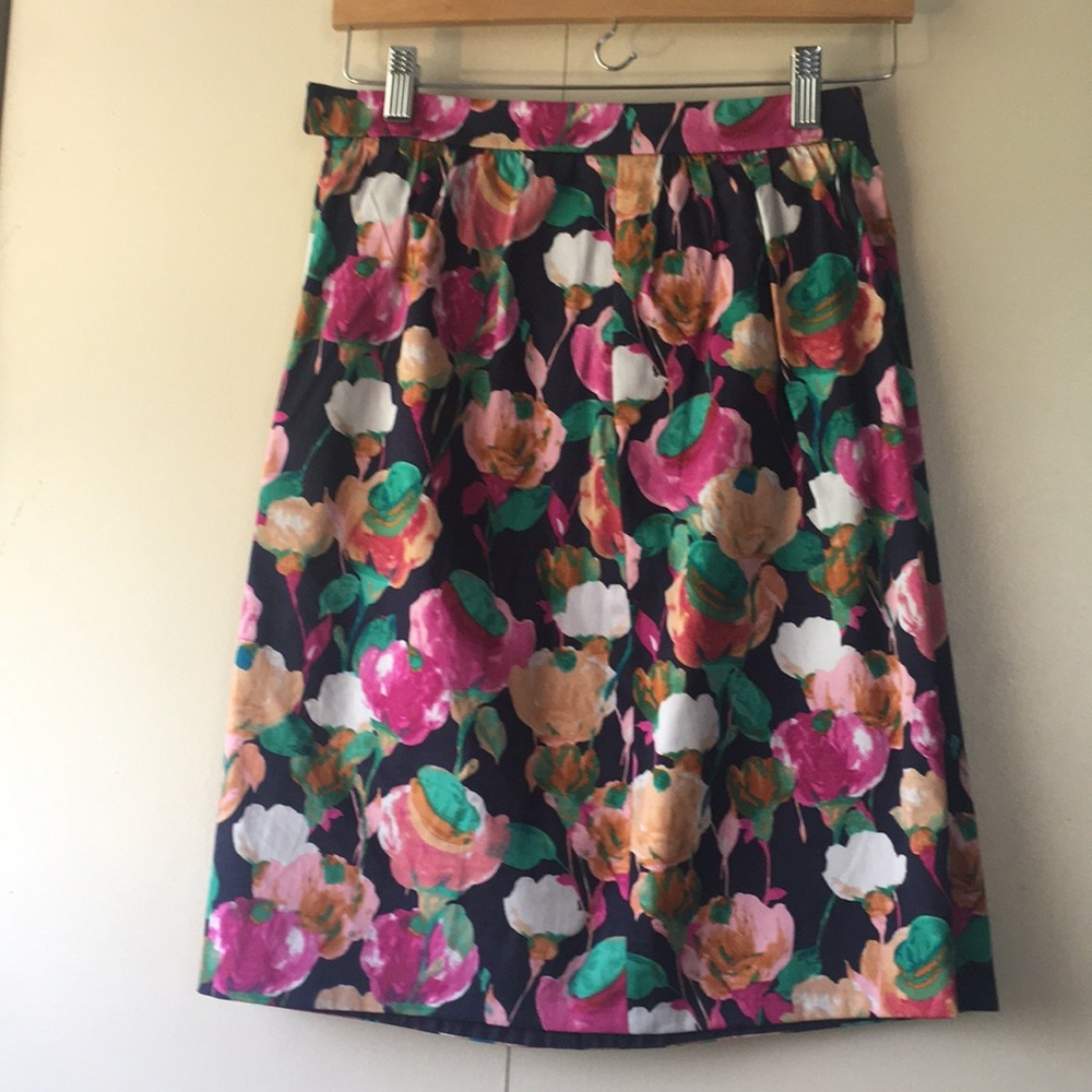 Floral J Crew skirt with pockets size 0